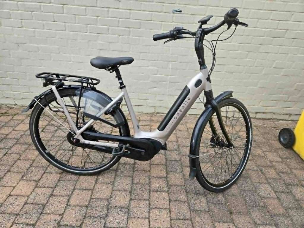 Gazelle Grenoble C8 elektrische fiets, Ophalen, Gebruikt, 47 tot 51 cm, 50 km per accu of meer
