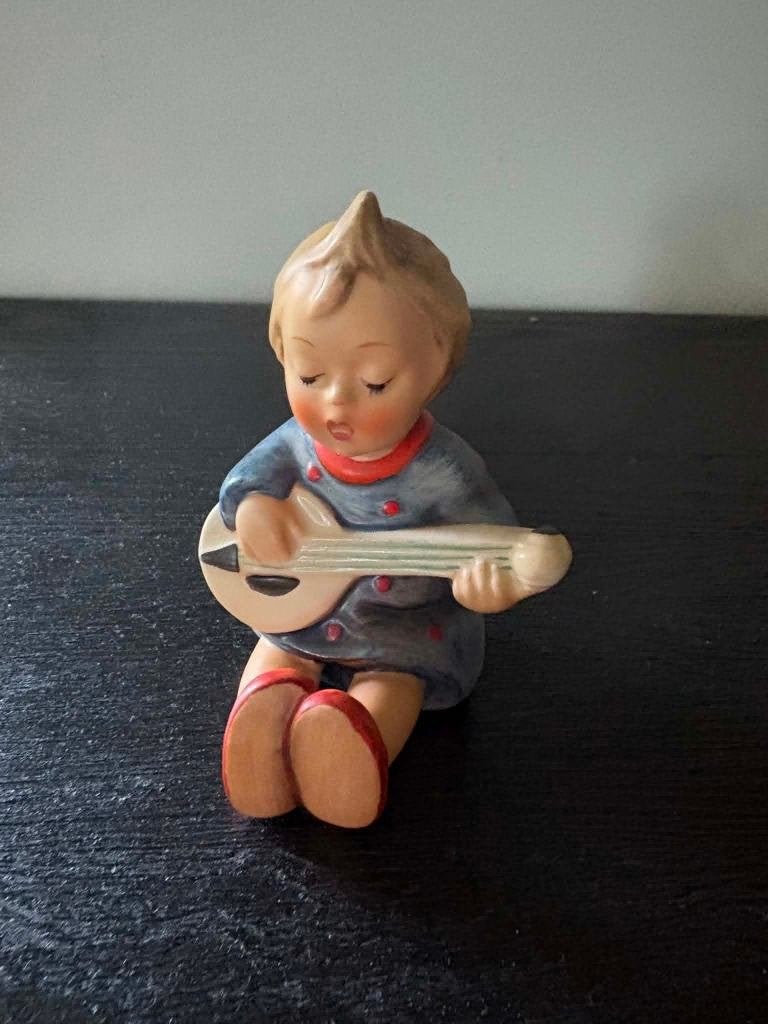 Hummel Goebel fille avec banjo, Enlèvement ou Envoi, Utilisé, Hummel