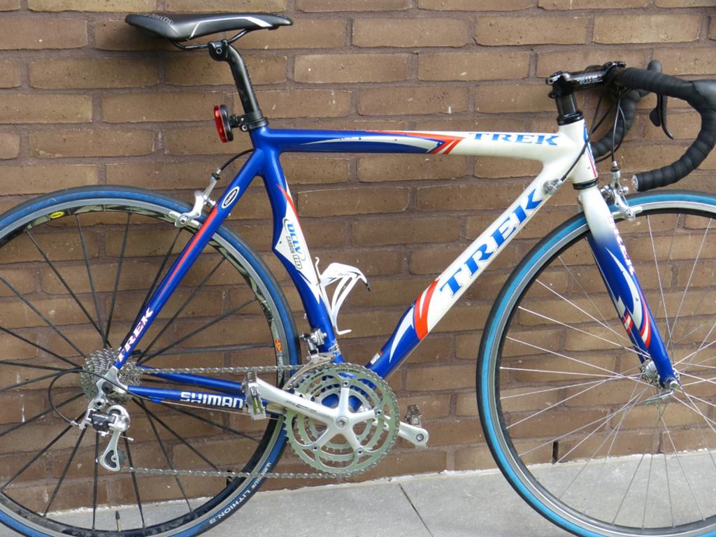 Trek Madone DCLV carbon 110 campagnolo chorus groep 3x10, Vélos & Vélomoteurs, Vélos | Vélos de course, Carbone, Enlèvement