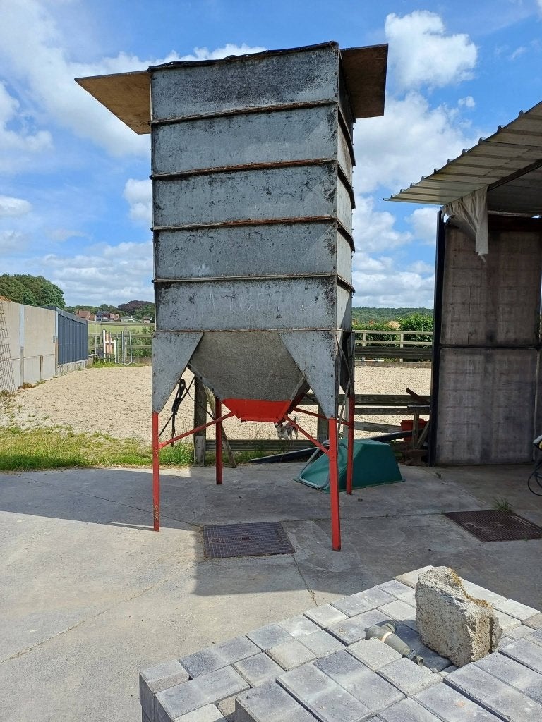 Silo d'alimentation, Mise à l'étable