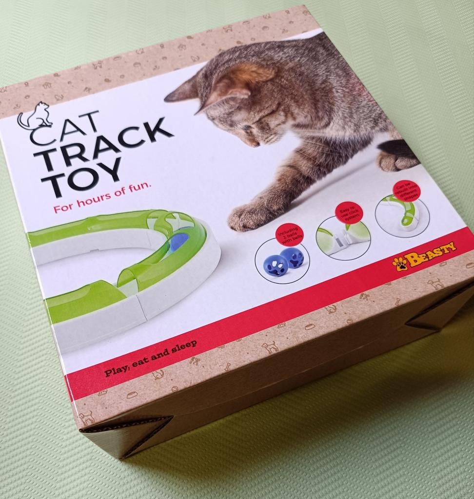 Kat speelgoed, Enlèvement