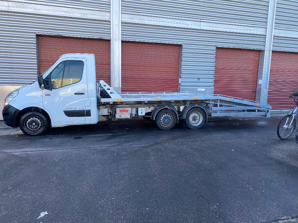 Dépanneuse Renault Master XL, 580 x 220 cm, charge 2200kg!, Euro 6, 3 places, Entretenue par le concessionnaire, 2 portes