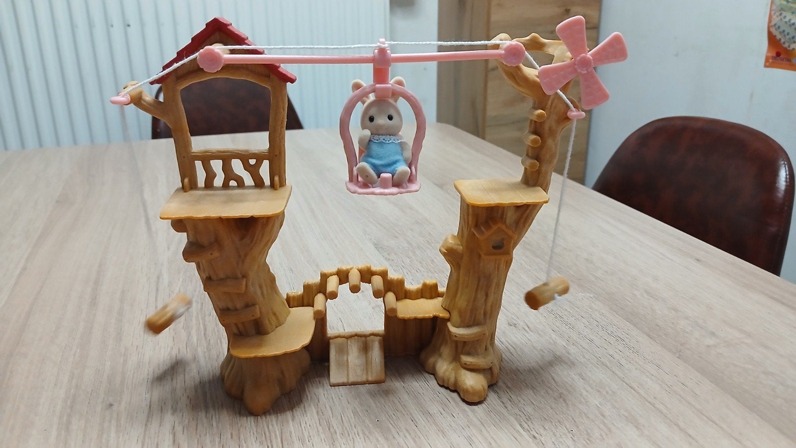Sylvanian families 'Baby ropeway park', Ophalen