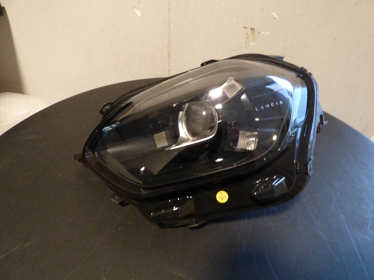 Lancia Ypsilon IV 2024 - lamp Full LED - Europa, -, Utilisé, -, Lancia