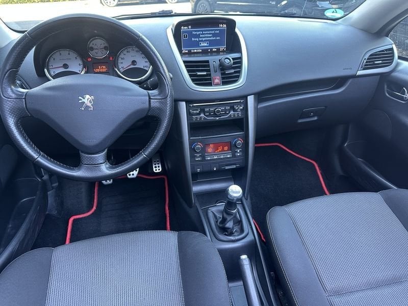 Peugeot 207, Autos, Entreprise, Cabriolet, Boîte manuelle, Noir
