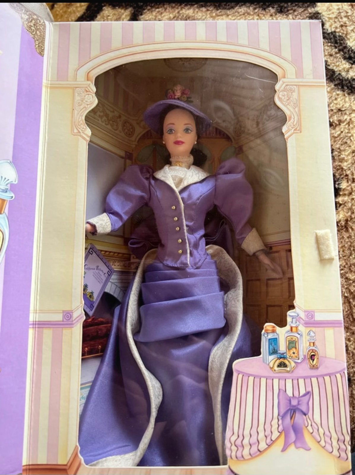 Vintage barbie Mrs. P.F.E. Albee 1997 avon exclusive #17690, Ophalen of Verzenden, Nieuw, Barbie
