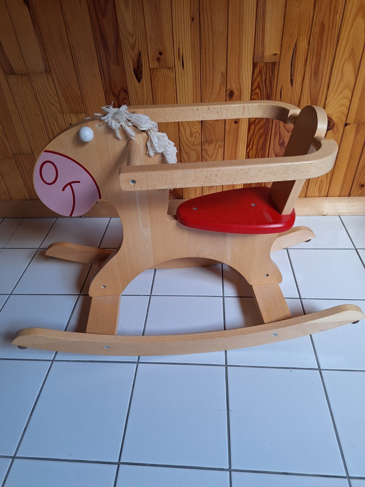 Houten schommelpaard, Ophalen, Gebruikt