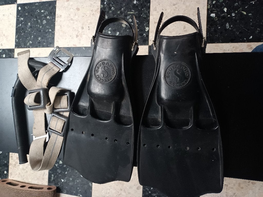 zwemvliezen scubapro ,lood ,snorkel, Ophalen, Gebruikt