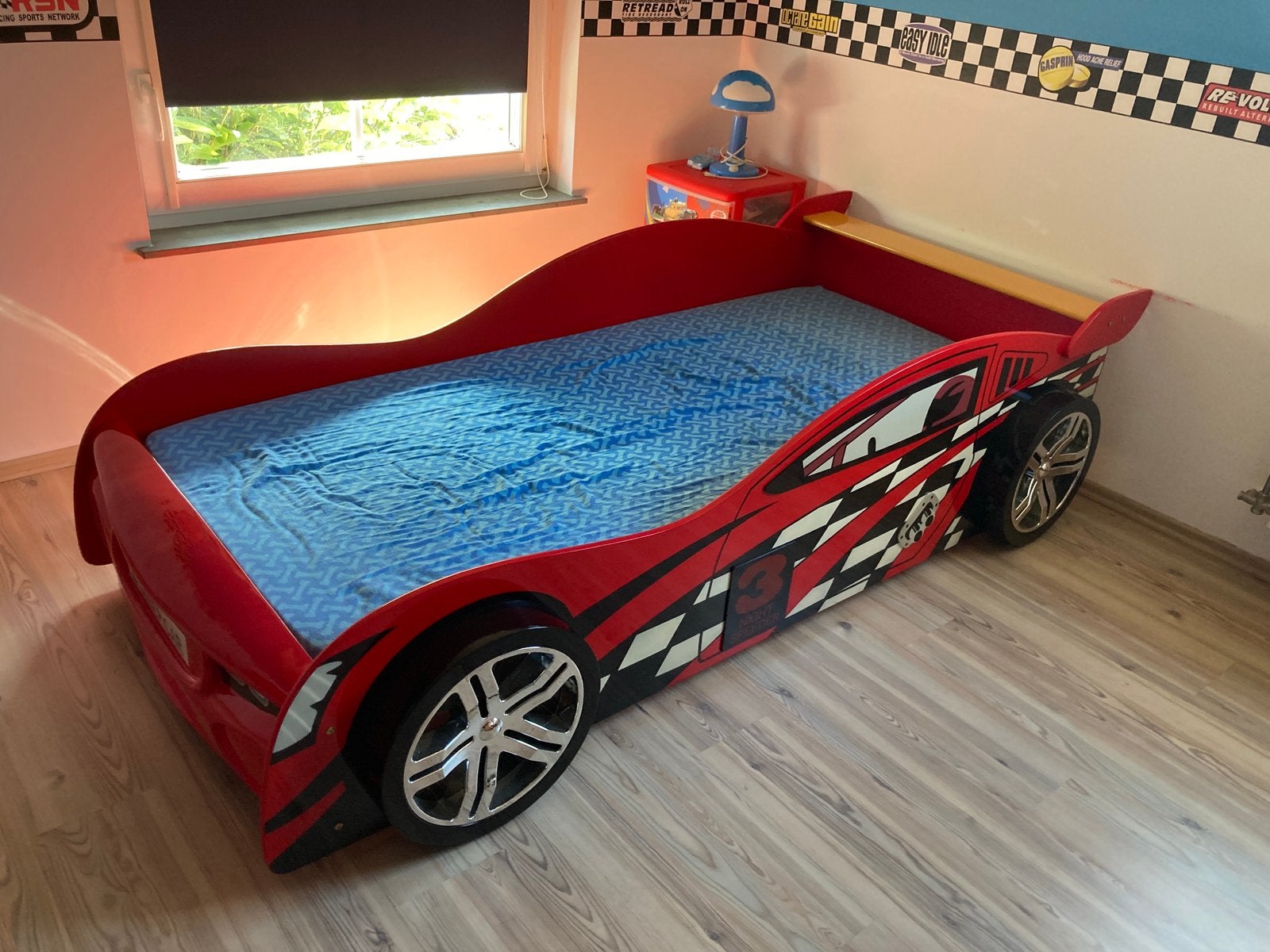 Autobed voor kinderen in zeer goede staat, Kinderen en Baby's, Kinderkamer | Bedden, Ophalen, Zo goed als nieuw, Matras