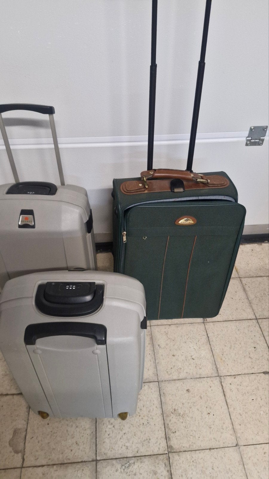 valise de voyage en très bonne état, Enlèvement ou Envoi