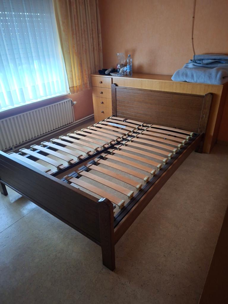 Massieve bed met lattoflex, Enlèvement