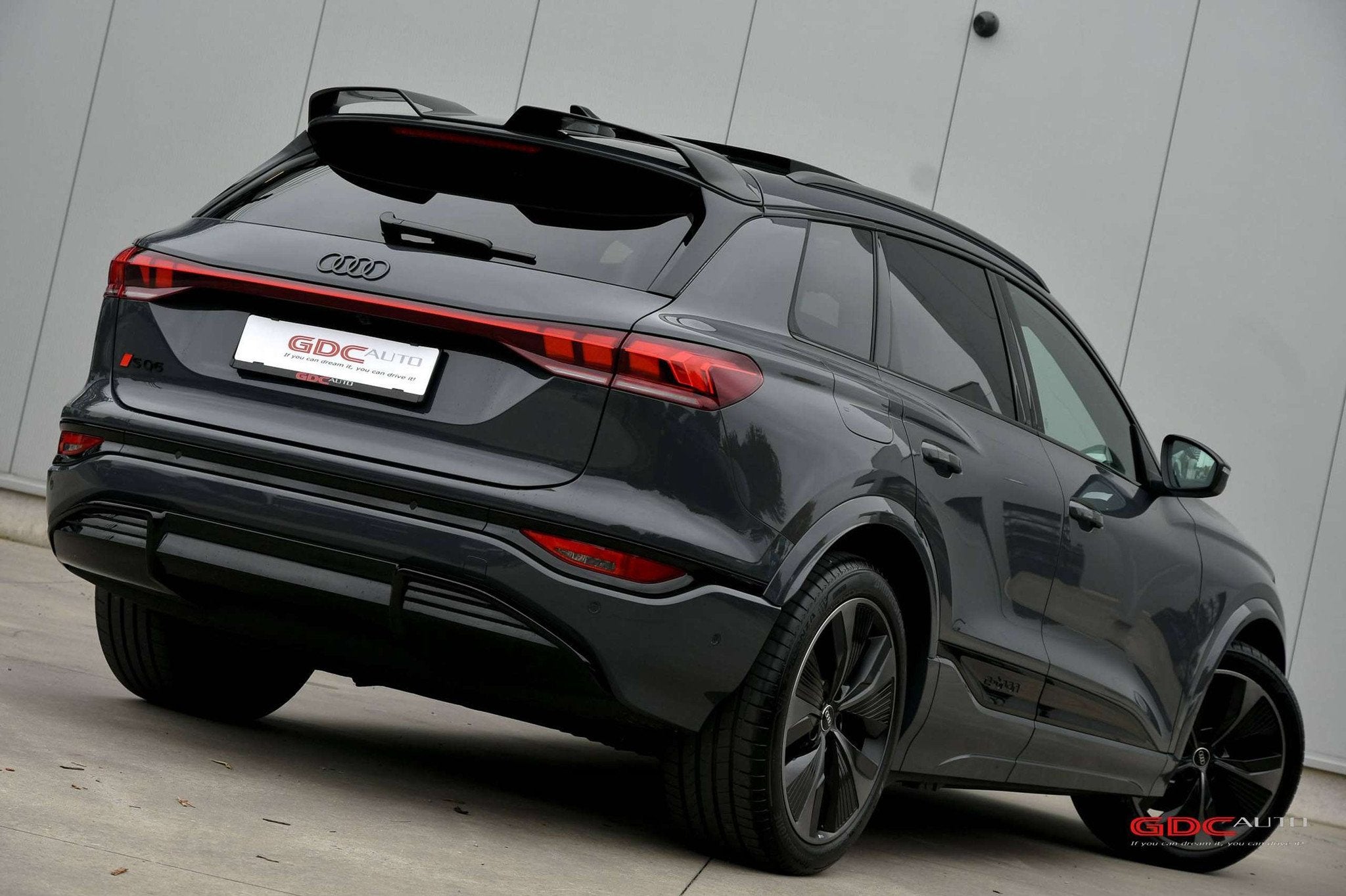 Audi SQ6 e-tron SQ6 Quattro Edition One l Head-up l Bang& Ol, Auto's, Audi, Gebruikt, Parkeersensor, https://public.car-pass.be/vhr/58cb8e23-0abc-4557-8adf-96ec26e339ad