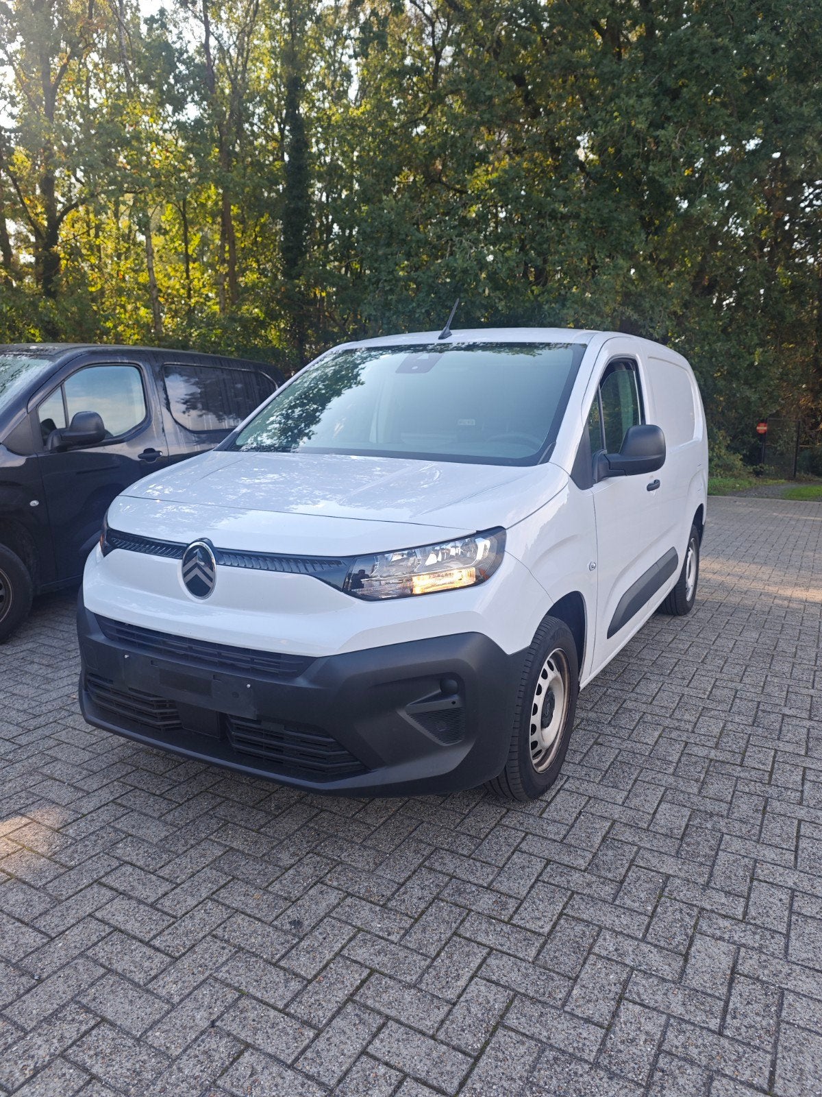 Citroen Berlingo Plus 1.5 BlueHDI, Voorwielaandrijving, 75 kW, Stof, Citroën