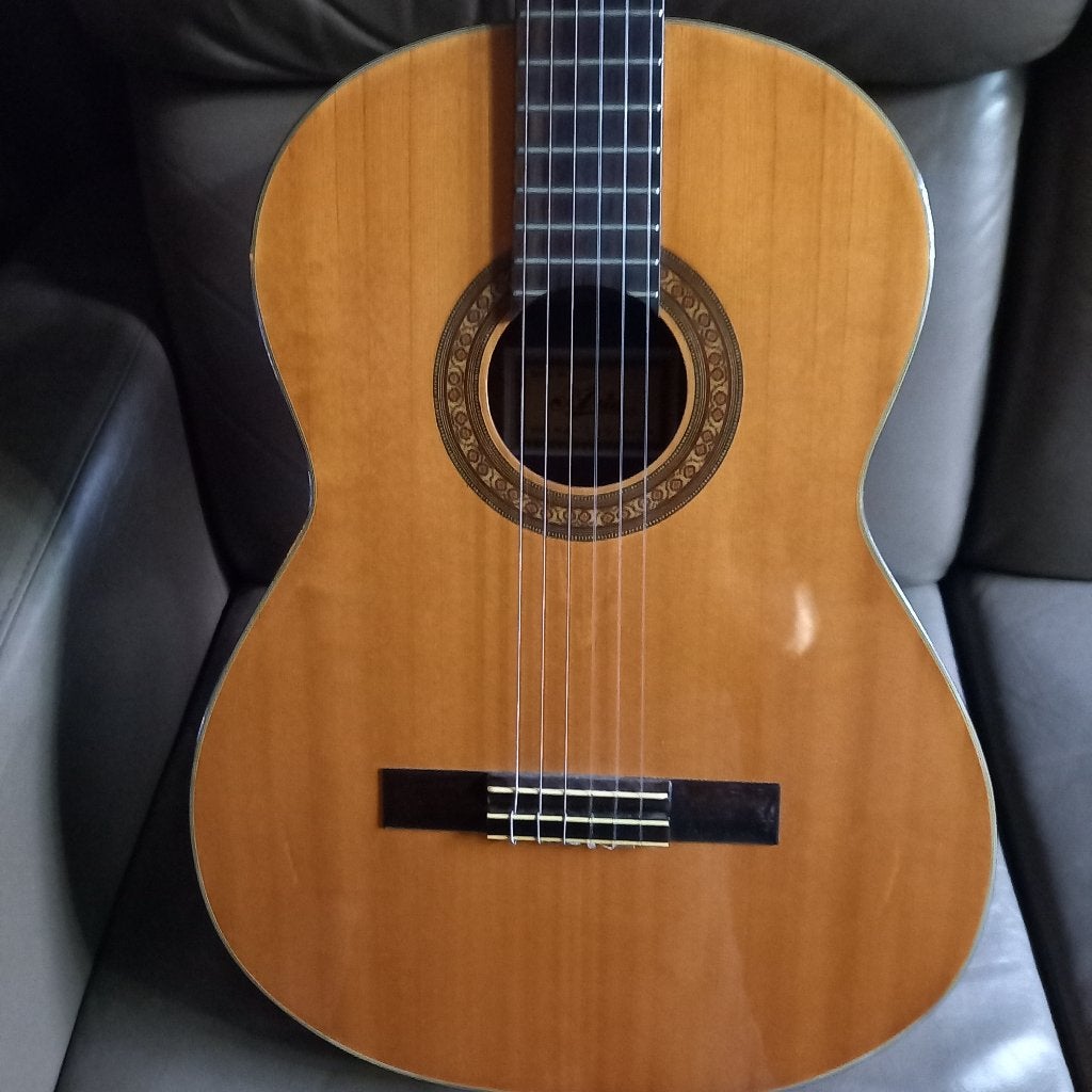 gitaar ARIA 585-A uit verzameling stempel JAPAN  Matsumoku, Muziek en Instrumenten, Ophalen, Zo goed als nieuw, Klassieke of Spaanse gitaar