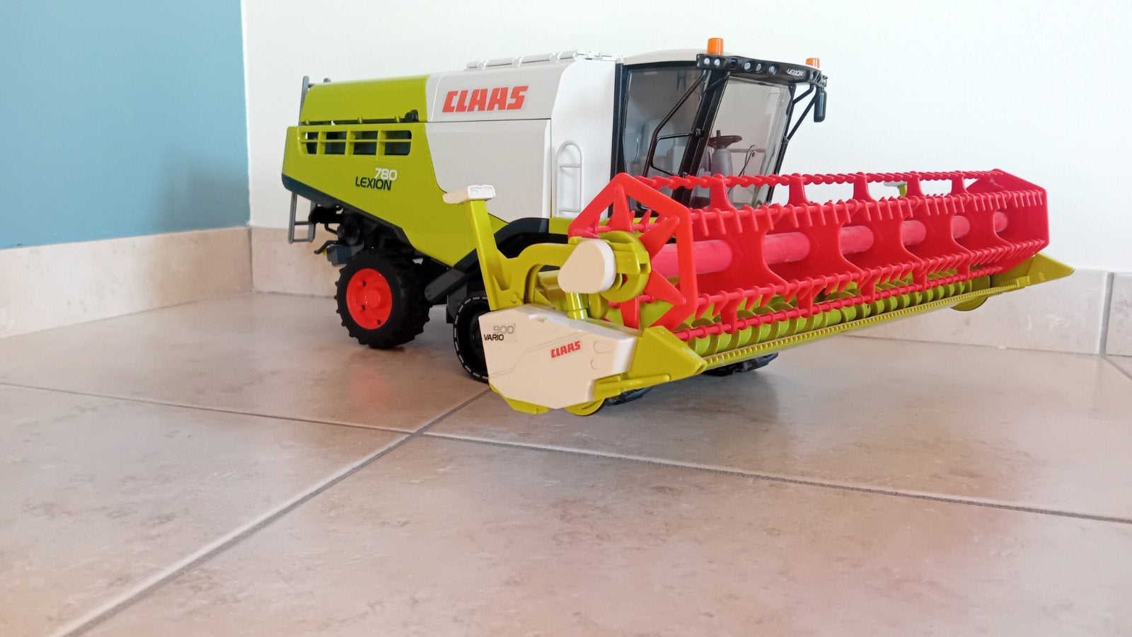 Bruder pikdorser Claas, Ophalen, Zo goed als nieuw