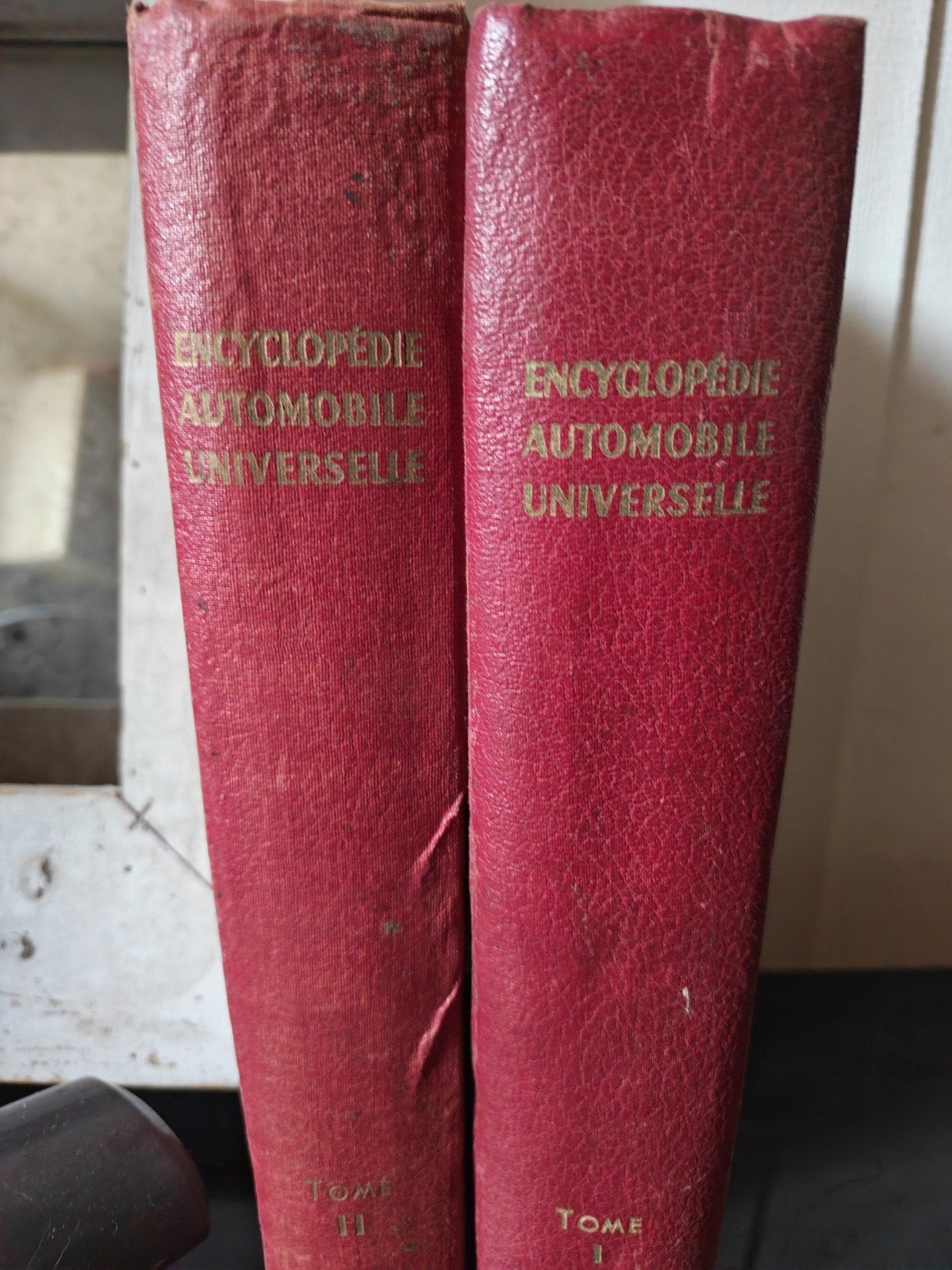 Encyclopedie Universelle Automobile 1951 Tome 1&2, Livres, Enlèvement