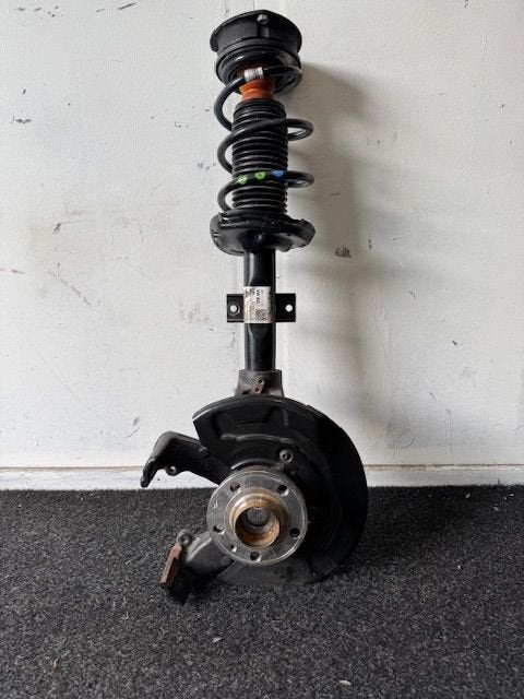 Volkswagen T-Cross Veerpoot Compleet Links Voor 2Q0413031DM, Autos : Pièces & Accessoires, Suspension & Châssis, Volkswagen, -