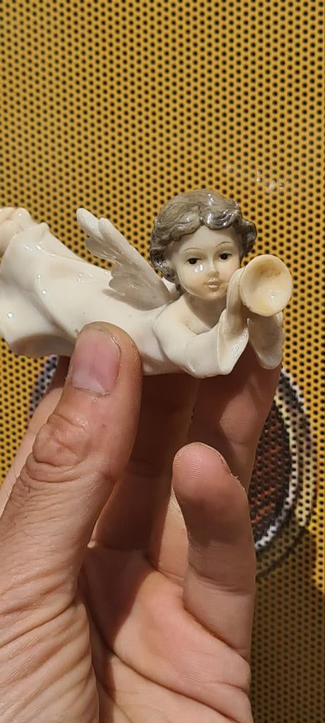 Lladro angel, Ophalen