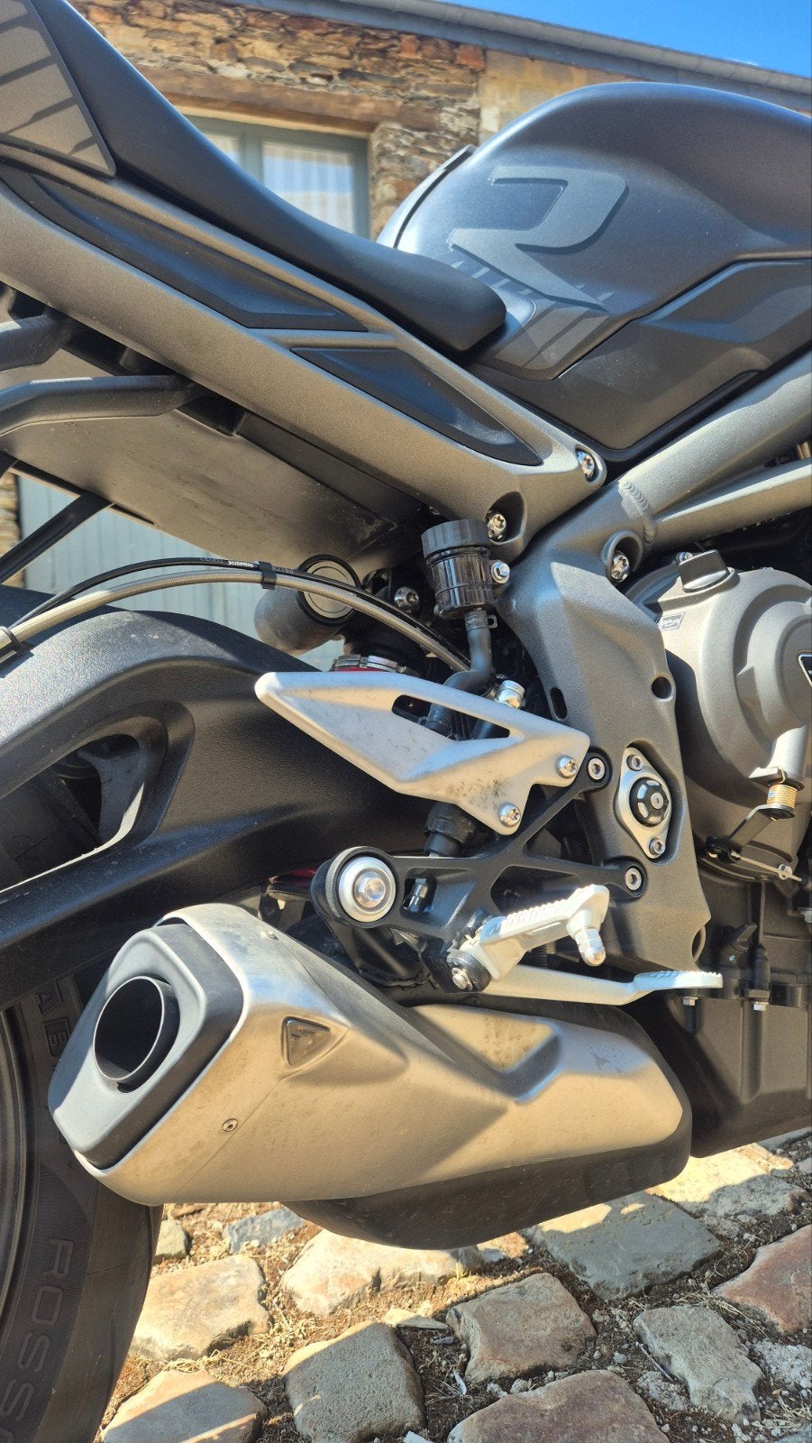 Triumph Street Triple R 765 full options 2500km, Enlèvement, Comme neuf