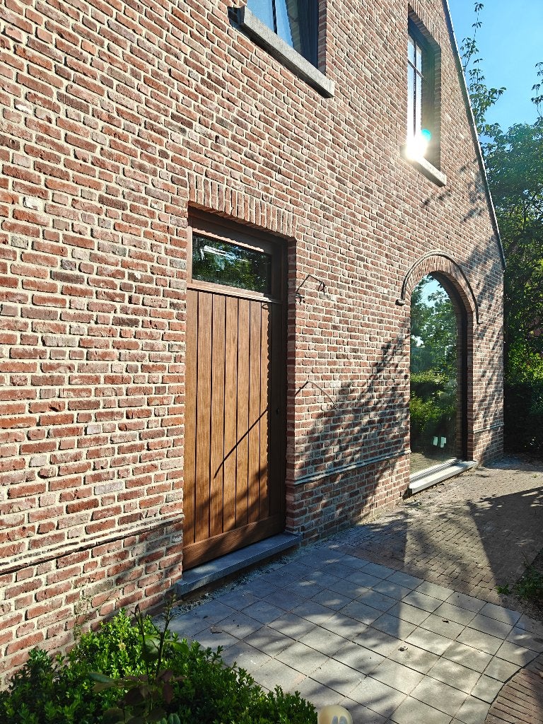 Gevelsteen oud beerse, Doe-het-zelf en Bouw, Metselstenen, Ophalen, Zo goed als nieuw, Bakstenen