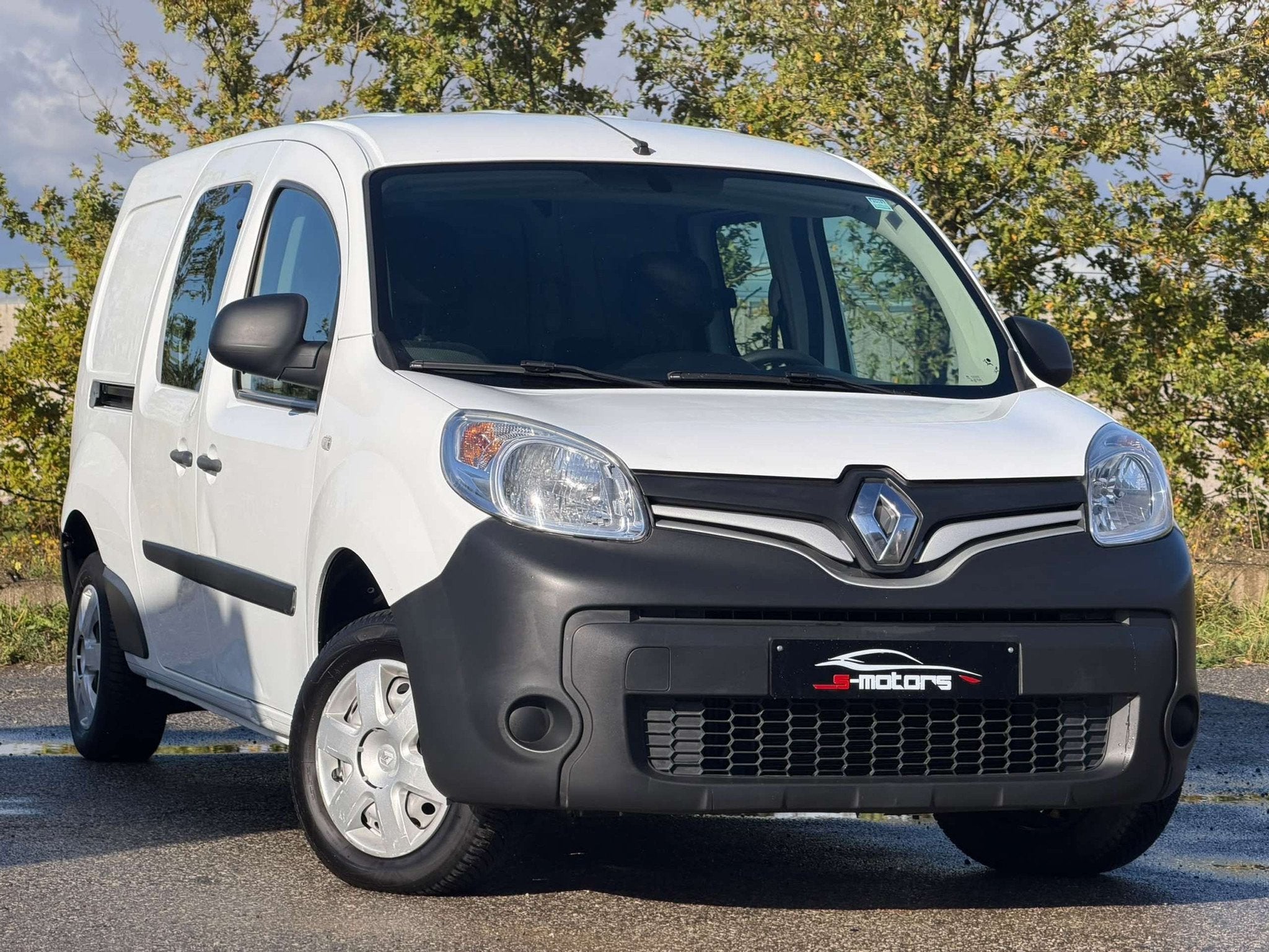 Renault Kangoo 1.5 dCi • 5 PLACES UTILITAIRE • DOUBLE CA, Autos, https://public.car-pass.be/vhr/8cab36e5-4a5e-4d0c-ad98-076917282949