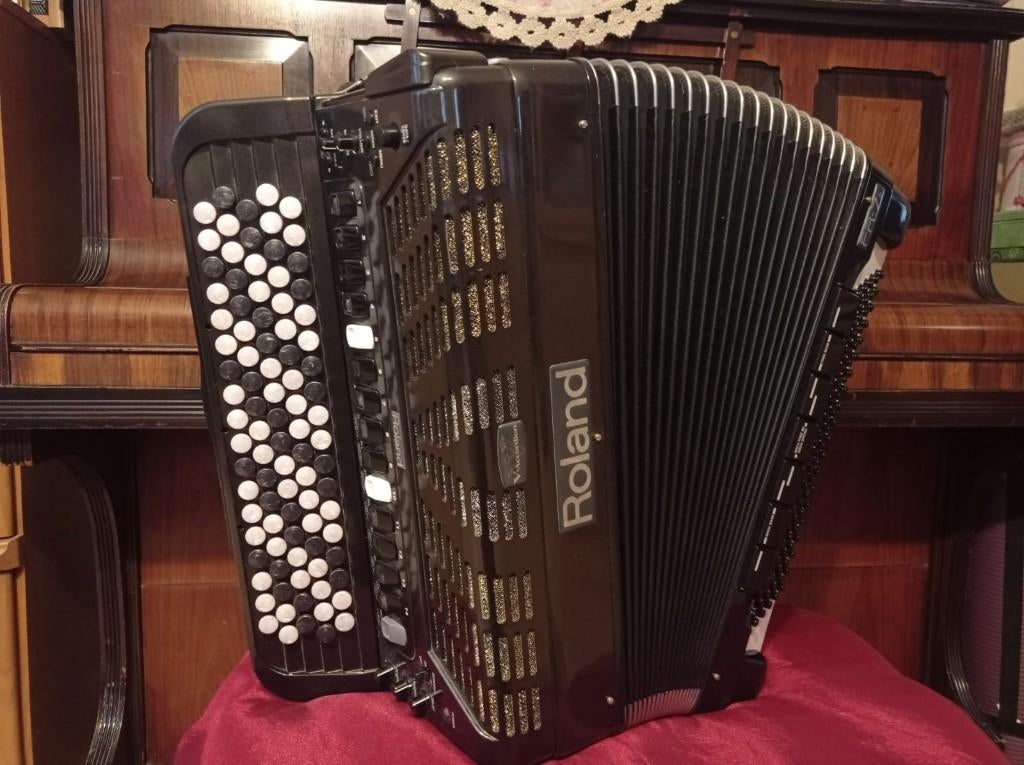 Knopaccordeon, Roland FR 7B accordeon, 120 Bassen., Musique & Instruments, Autres marques, Enlèvement ou Envoi, Comme neuf, 120 basses