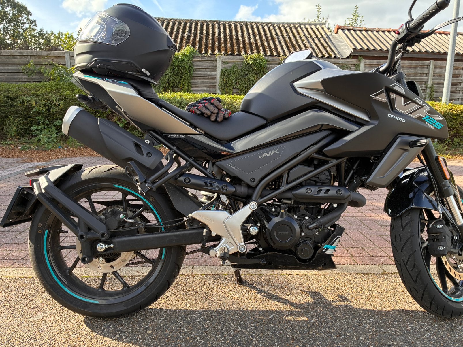 CFMoto 125NK (2026) Seulement 3 211 km — A1, Jusqu'à 11 kW, Permis Moto A1 minimum, ABS, 1 cylindre