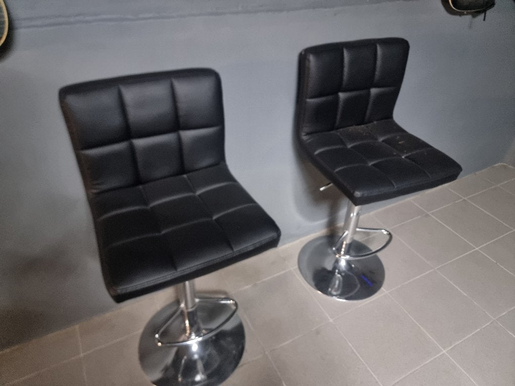 barkrukken + tafeltje leder, Maison & Meubles, Tabourets de bar, Enlèvement, Comme neuf, Cuir, Réglable en hauteur