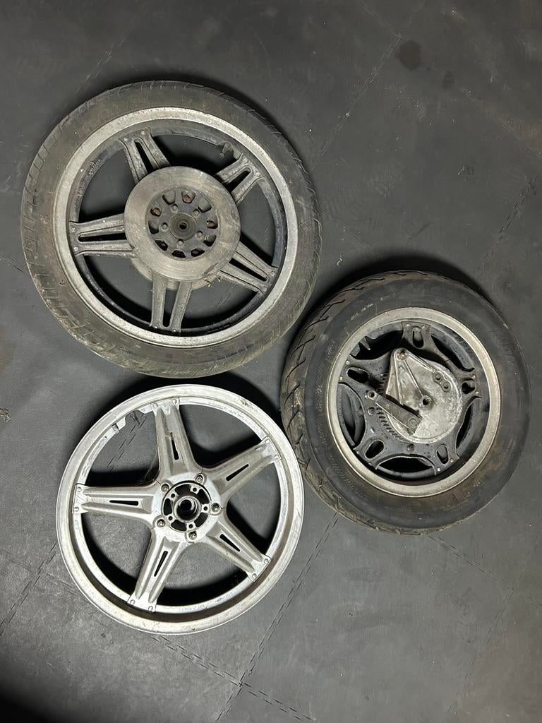 3 comstar wielen, Particulier