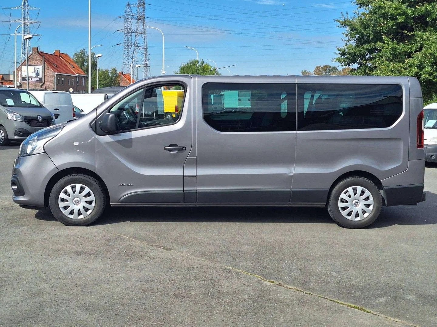 Renault Trafic 1.6d minibus 9places, Autos : Divers, Argent ou Gris, Autre carrosserie, Diesel, 1598 cm³