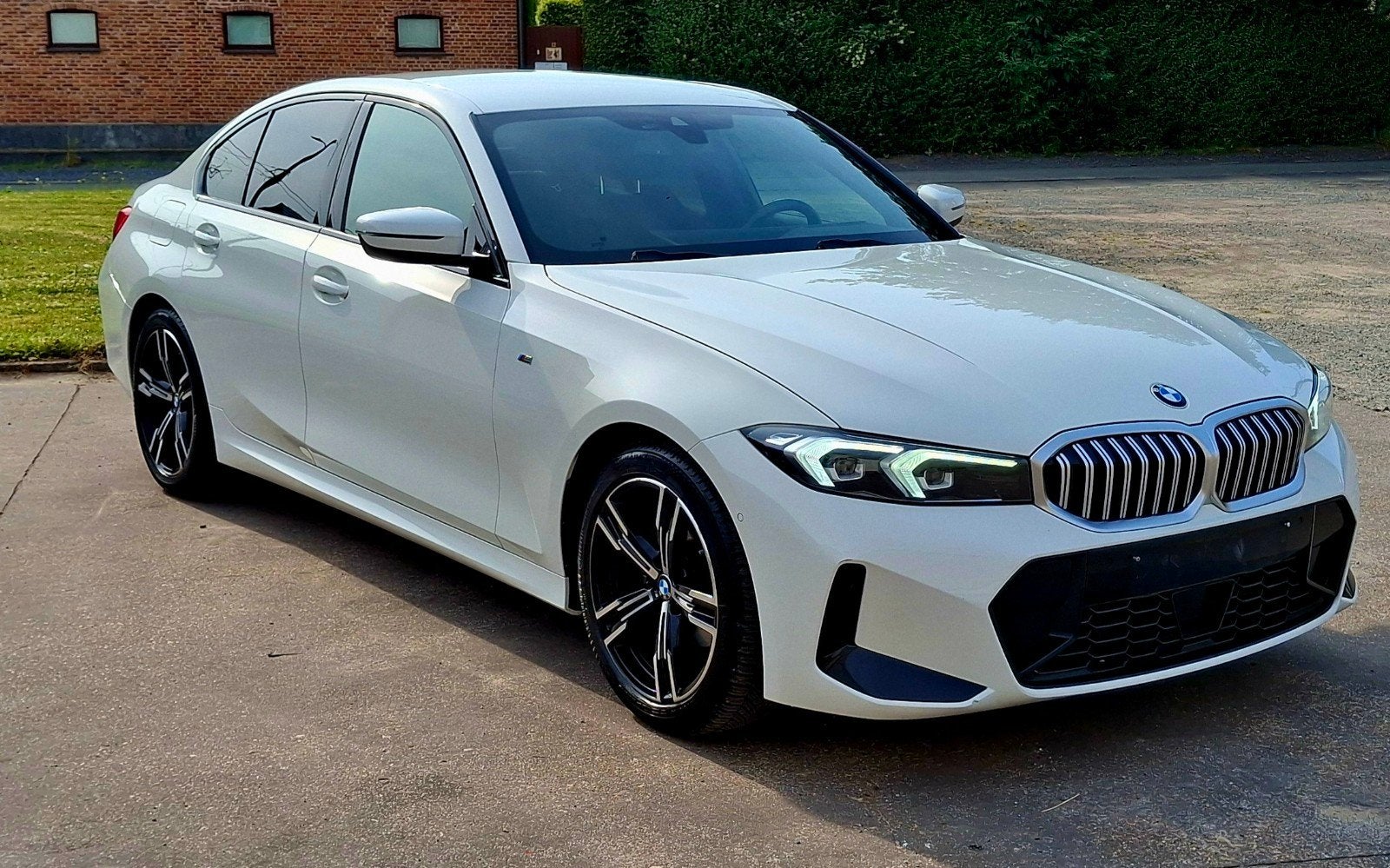 BMW 318D M-Pack MHEV, Auto's, Automaat, Wit, Bedrijf, 5 deurs