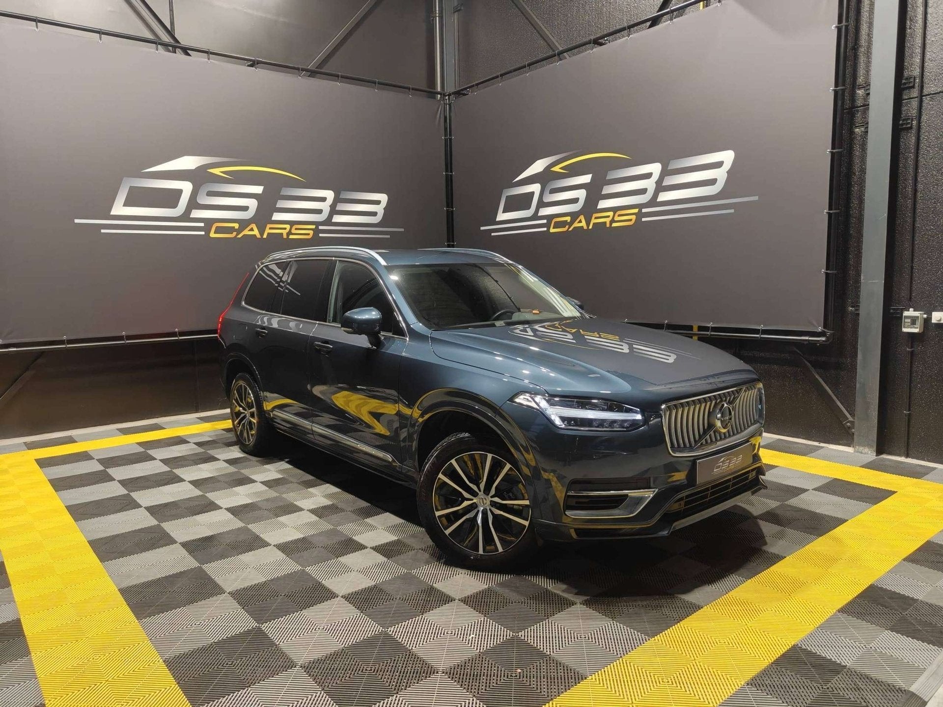 Volvo XC90 T8 4WD PHEV Inscription 7-zit/LED/Keyless/Harman/, Dealer onderhouden, Gebruikt, 4 cilinders, 1969 cc