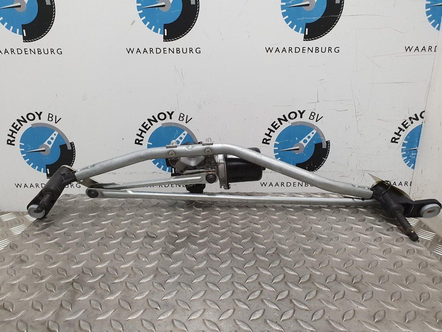 DACIA SANDERO STEPWAY RUITENWISSERMOTOR VOOR 288009321R 2019, Ophalen of Verzenden, Gebruikt, Stiba lid