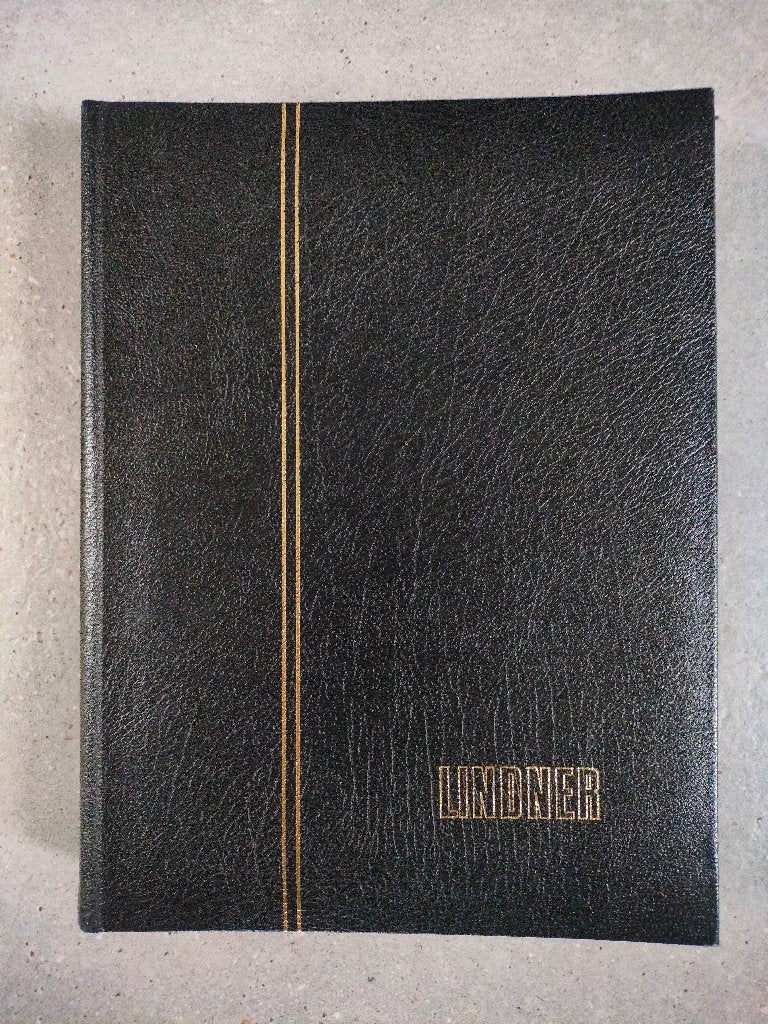 zwart Lindner postzegelalbum met 60 zwarte pagina's, Postzegels en Munten, Postzegels | Toebehoren, Ophalen of Verzenden, Verzamelalbum