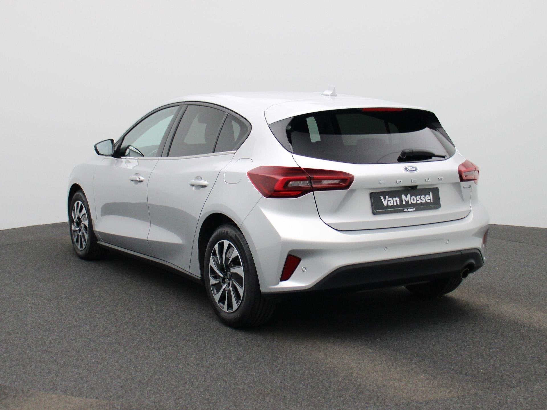 Ford Focus 1.0 EcoBoost Hybrid Titanium | Camera | Navigatie, Auto's, Stof, Gebruikt, Euro 6, Bedrijf