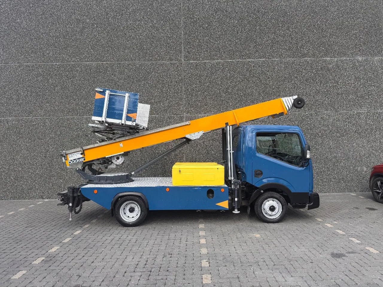 Nissan NT400 Bocker HL27/1-6LH (bj 2018), Auto's, Gebruikt, 131 pk, Te koop, https://public.car-pass.be/vhr/a08ce3e0-0ca2-4186-9bd4-5d72f8dee2eb