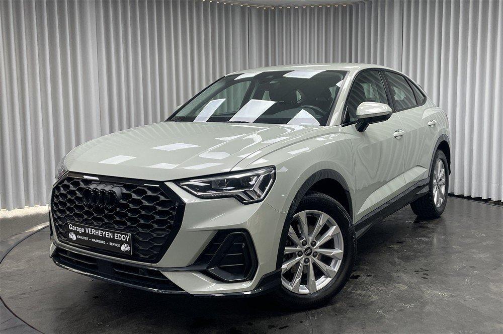 Audi Q3 35 TFSI S TRONIC BUS. ED. ATTRACTION (bj 2023), Auto's, Stof, 4 cilinders, 149 g/km, Bedrijf
