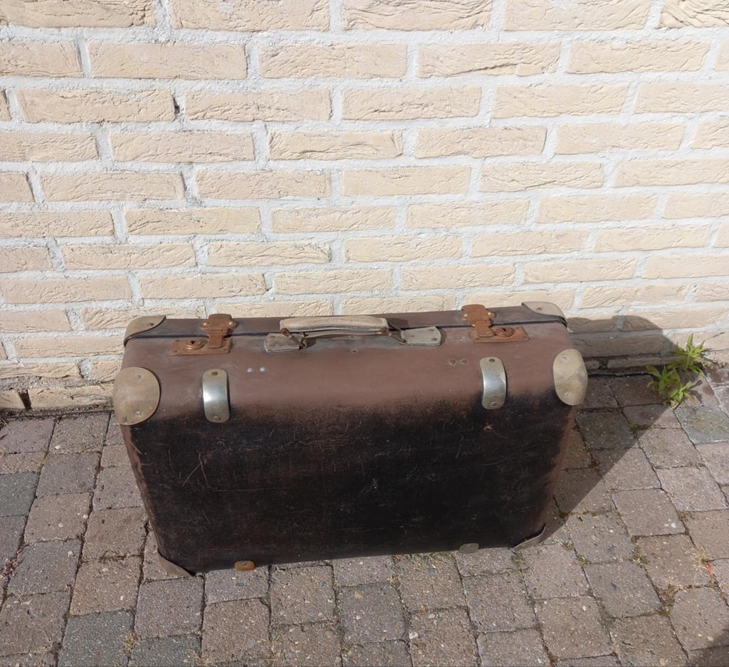 Oude reiskoffer, Antiek en Kunst, Ophalen of Verzenden