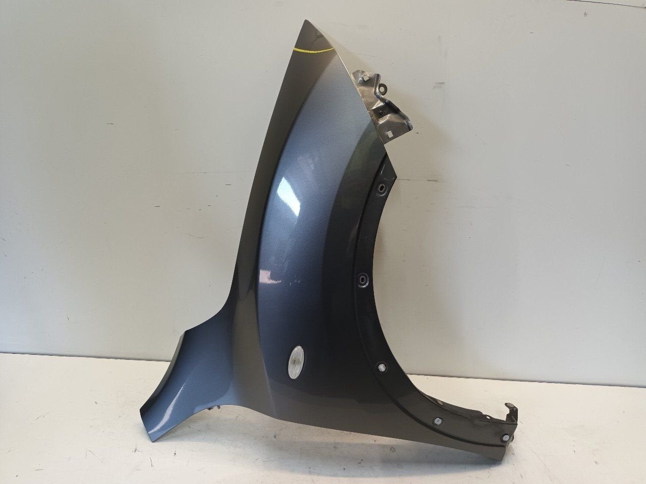 Spatbord rechts voor Nissan Juke, Onderdelen@venauto.nl, Van der Ven Autorecycling B.V., Gebruikt, Ettenseweg 76, 4706 PB Roosendaal, The Netherlands