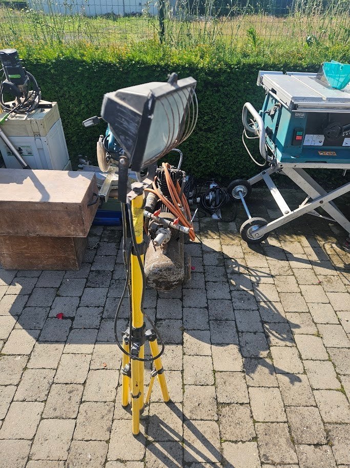 Stevige Bouwlamp op Statief- uitschuifbaar, Doe-het-zelf en Bouw, Bouwverlichting, Ophalen, Gebruikt, Lamp, Met statief