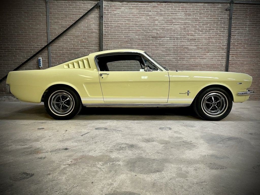 1966 Ford Mustang Fastback V8 GT-A code- Concours restored, Autos, Achat, Entreprise, Jaune, Autre