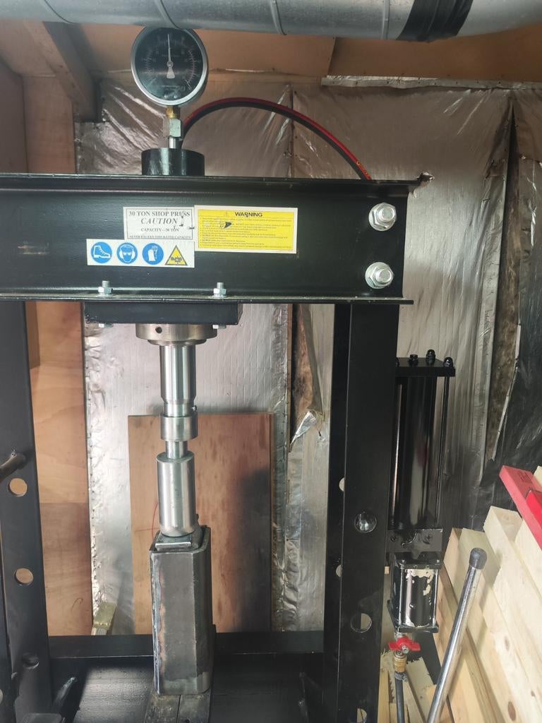 30ton hydraulische pers, Ophalen