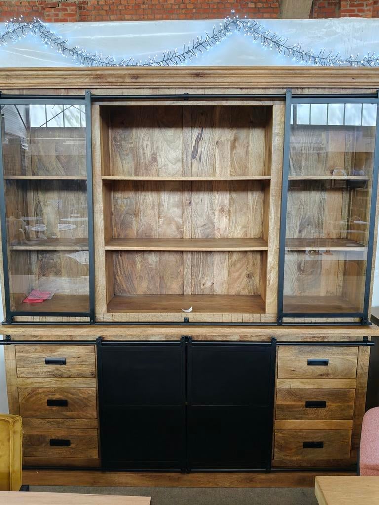 Buffetkast mangohout groot (outlet), Ophalen, Nieuw, Hout, Industrieel