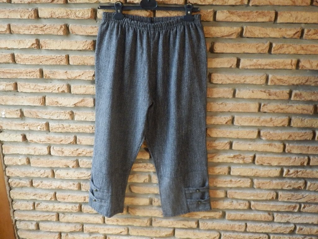 (4)- pantacourt femme t.40 gris - akay -, Maat 38/40 (M), Akay, Ophalen of Verzenden, Zo goed als nieuw