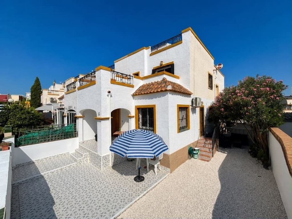 Maison d'angle en duplex à Playa Flamenca, Maison d'habitation, 80 m², 3 pièces, Los Altos - Orihuela Costa