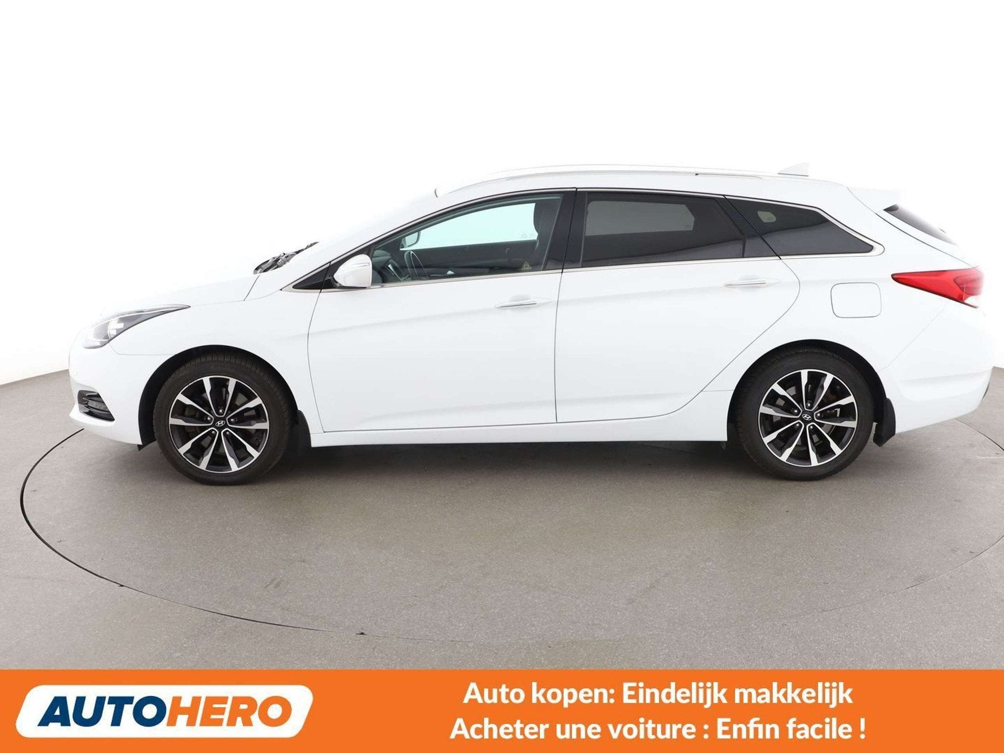Hyundai i40 1.6 CRDi Space (bj 2019), Auto's, Stof, Gebruikt, 136 pk, Wit