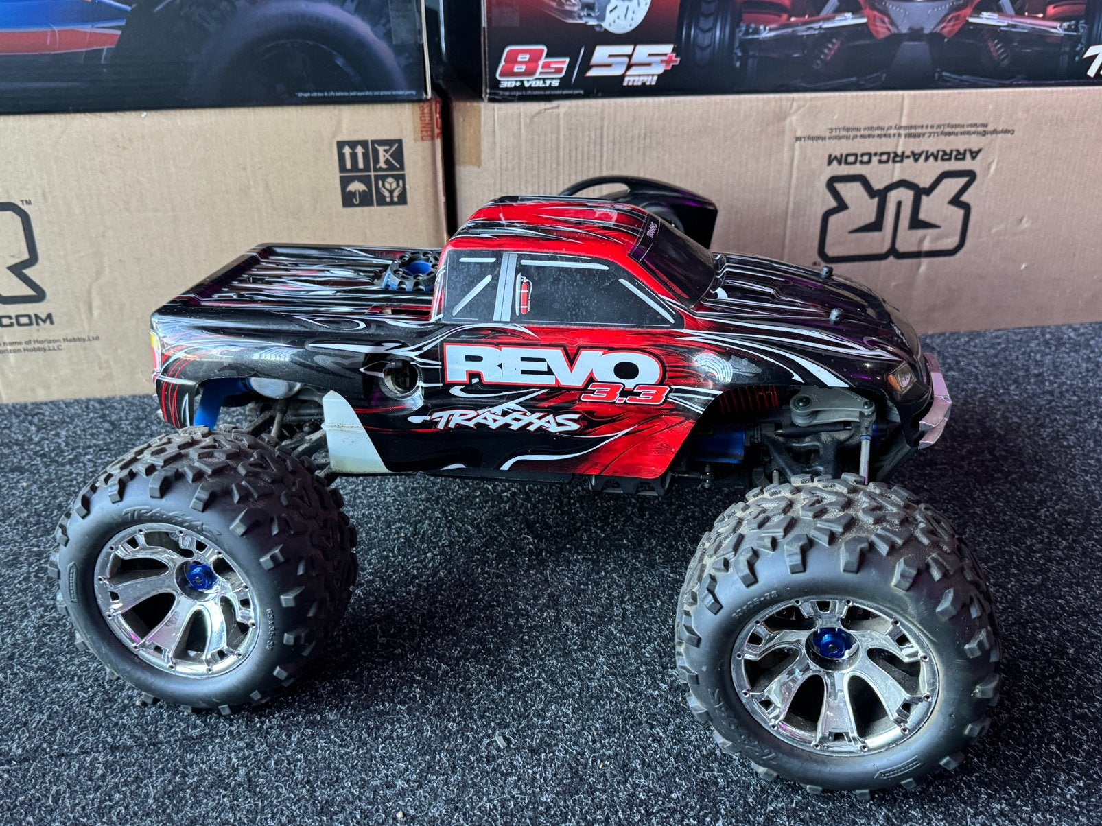 Traxxas Nitro Revo 3.3 1/8, Enlèvement ou Envoi, Comme neuf, Nitro