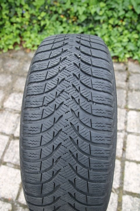 4 NEIGE MICHELIN + jante acier capteur pression - 185/65 R15, Autos : Pièces & Accessoires, Pneus & Jantes, Neuf, 15 pouces, Pneus hiver