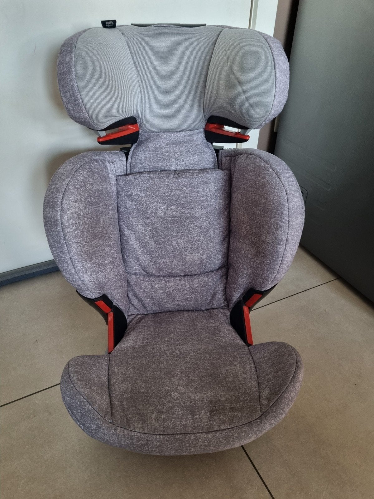 Maxi Cosi Rodifix autostoel Isofix + gratis stoelbescherming, Ophalen, Gebruikt, Verstelbare rugleuning, 9 t/m 36 kg