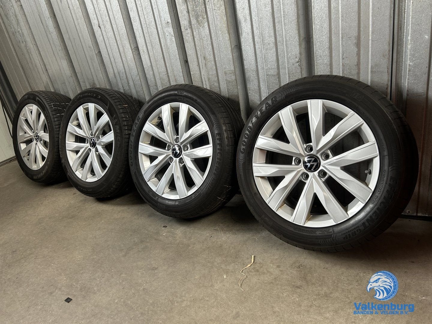 6mm! Originele VW Arteon Passat B8 Mastrand 17 inch velgen T, Auto-onderdelen, -, -, Banden en Velgen, 17 inch